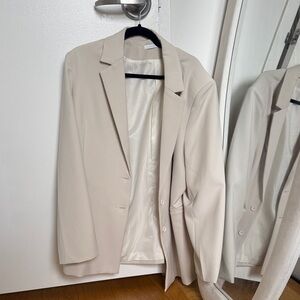 Oversized Cream Blazer